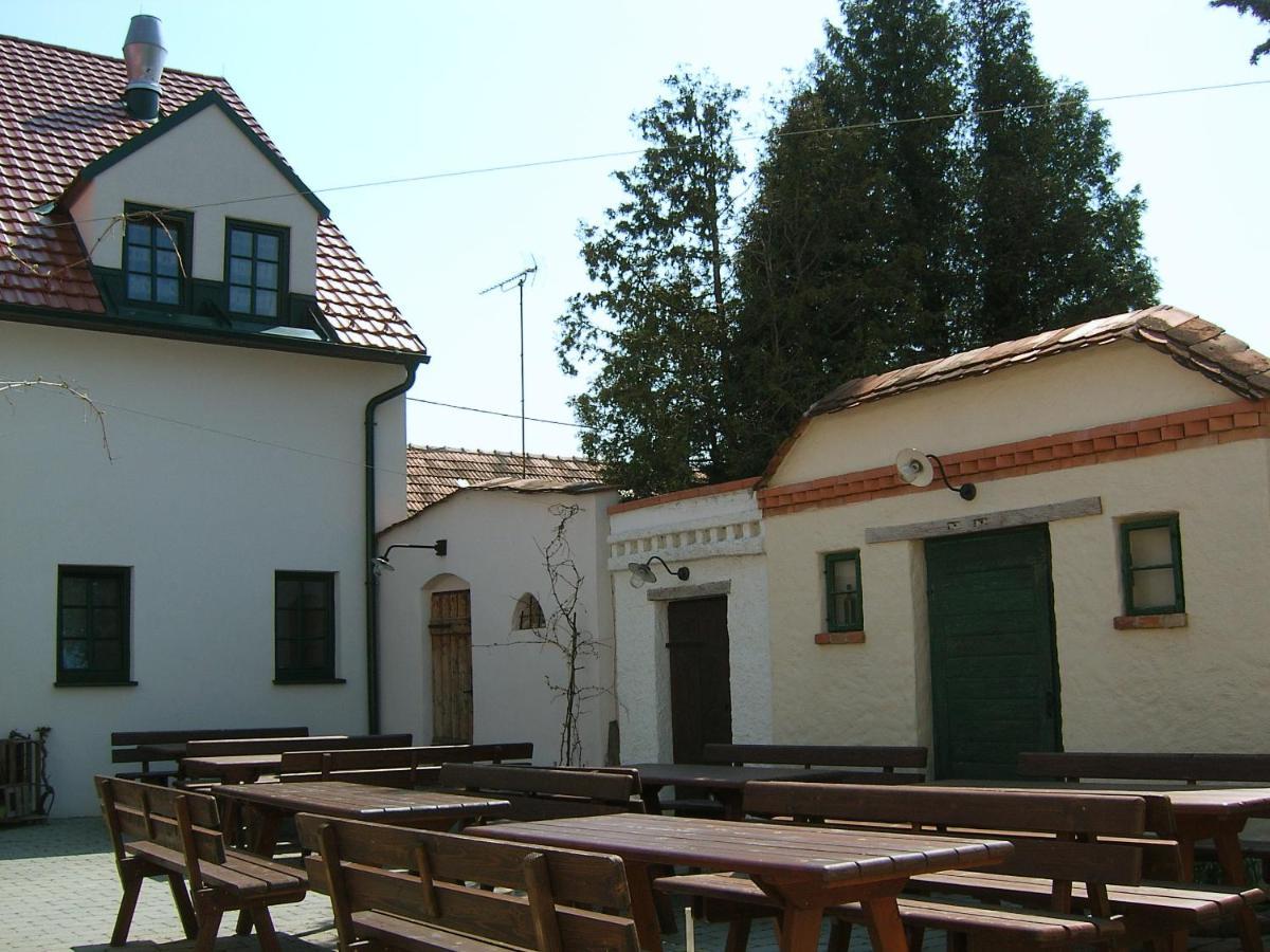 Hanfthal-Hof Laa an der Thaya Buitenkant foto